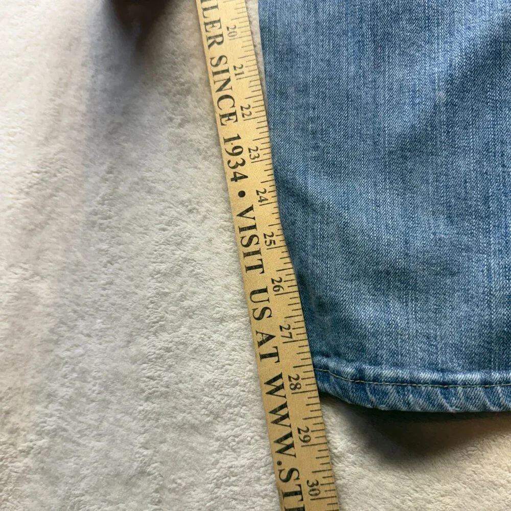 Wrangler Men’s Relaxed Fit Jeans 38x30 – Classic Straight Leg- Medium Wash